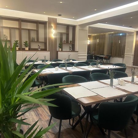 Freedom&Relax Hotel Buzau Luaran gambar